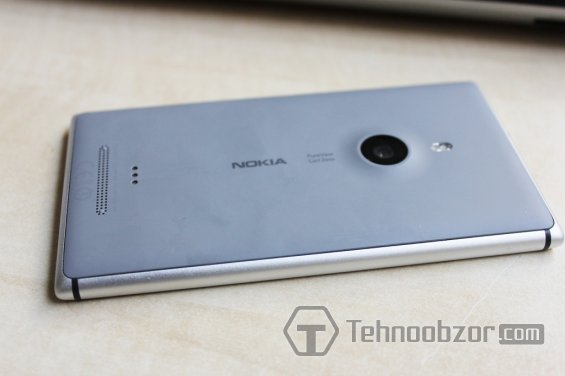  Nokia Lumia 925, 