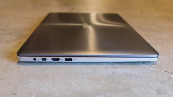 Разъемы в корпусе Asus ZenBook Pro UX501JW