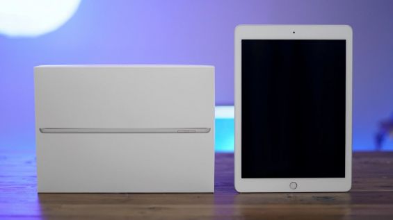Коробка и внешний вид iPad 2017