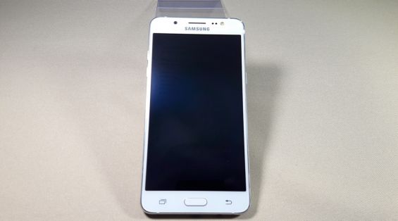  Samsung Galaxy J5 (2016)