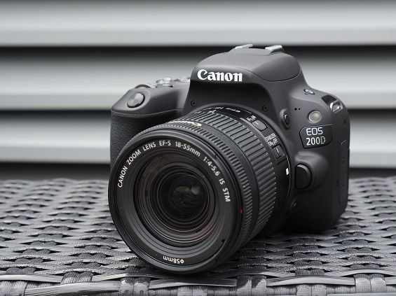 Дизайн Canon EOS 200D DSLR