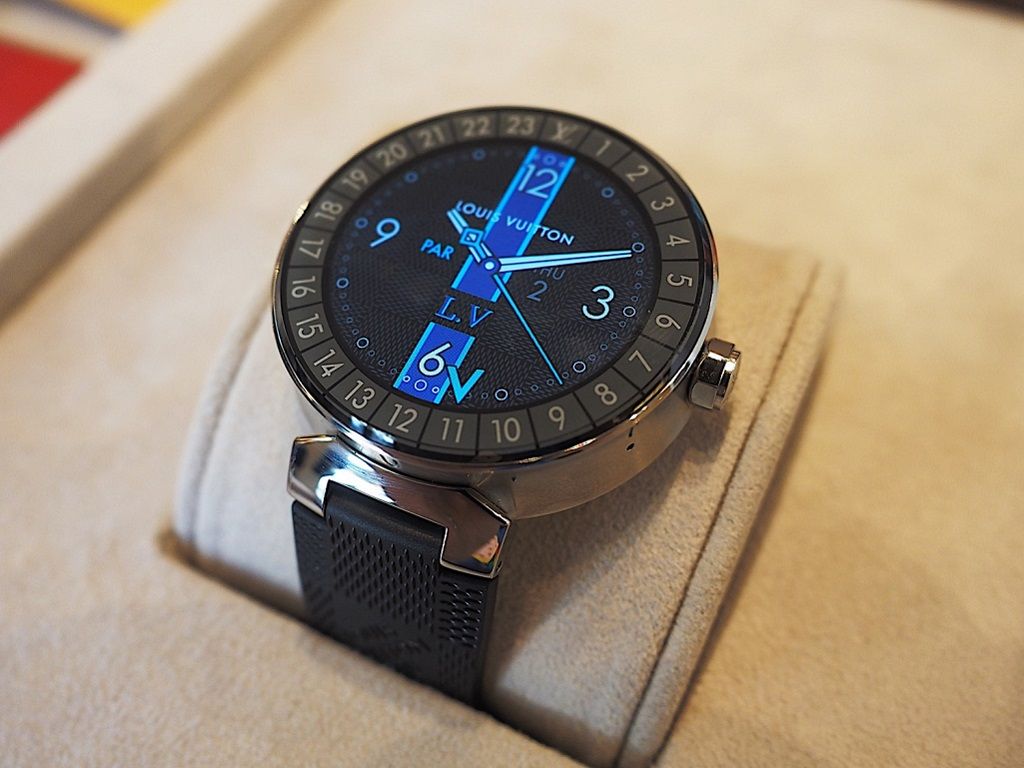 Value Louis Vuitton Smart Watch Tambour Horizon V1