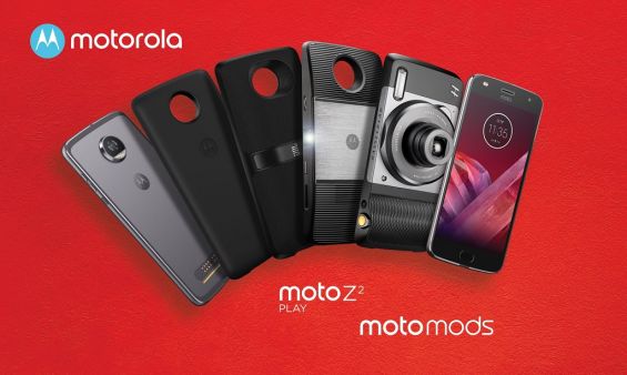 Moto Z2 Play с разными модулями