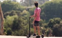 LeEco разрабатывает скейтборд Scooterboard