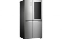 Холодильник LG с функцией InstaView Door-in-Door на белом фоне