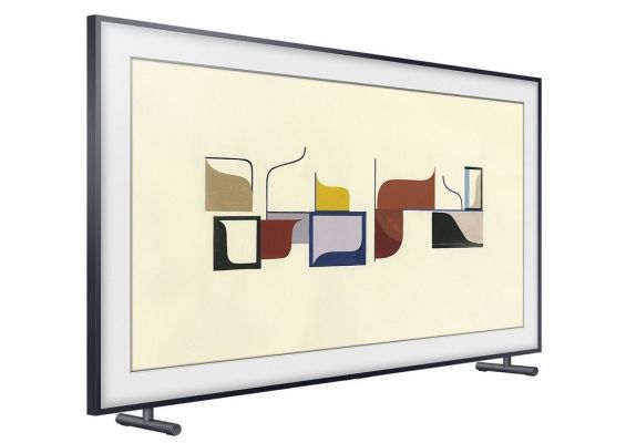 Samsung The Frame 4K TV UE55LS003AU на белом фоне