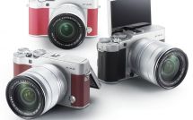 Три варианта расцветки системной камеры Fujifilm X-A3