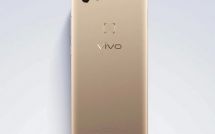 Задняя панель золотистого смартфона Vivo V7
