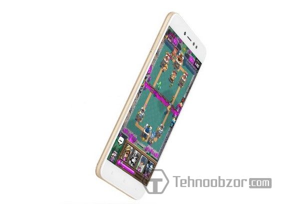 Игра запущена на смартфоне Xiaomi Redmi Note 5A Prime