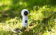 Камера Wunder 360 C1 на траве