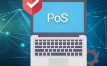 Аббревиатура PoS на экране ноутбука