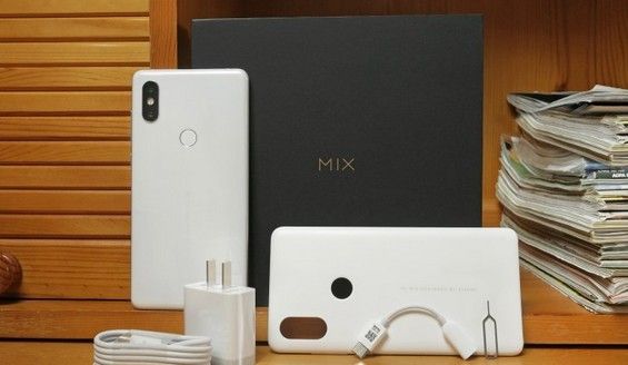 Элементы, входящие в комплект поставки Xiaomi Mi MIX 2S