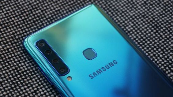 4   Samsung Galaxy A9  