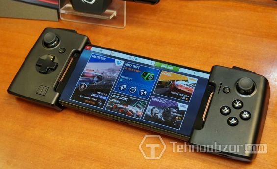 ASUS ROG PHONE    Gamevice