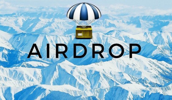 Значок AirDrop на фоне гор
