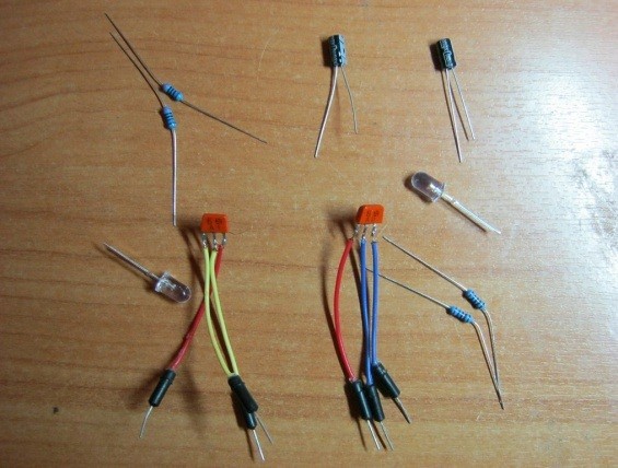 Детали для мультивибратора на транзисторах