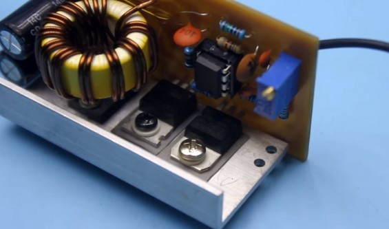 Правильный монтаж подложек транзистора и стабилизатора