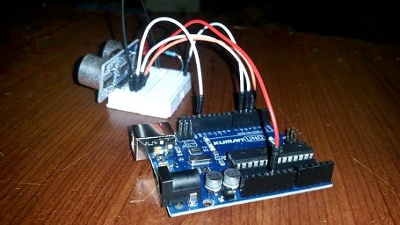 Датчик движения с Arduino, HC-SR04 и светодиодом