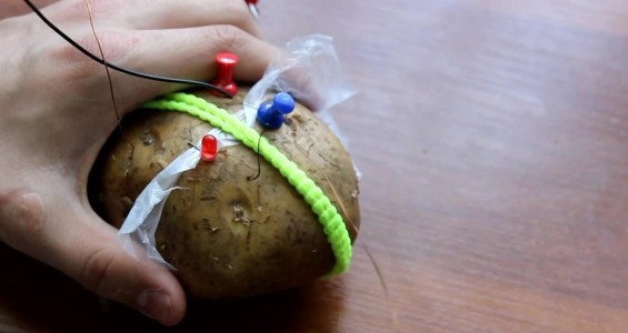 Готовый простейший радиоприемник из картошки