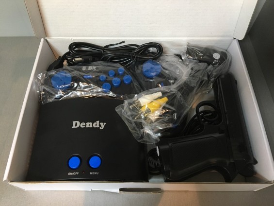 Dendy 255 игр + световой пистолет в коробке