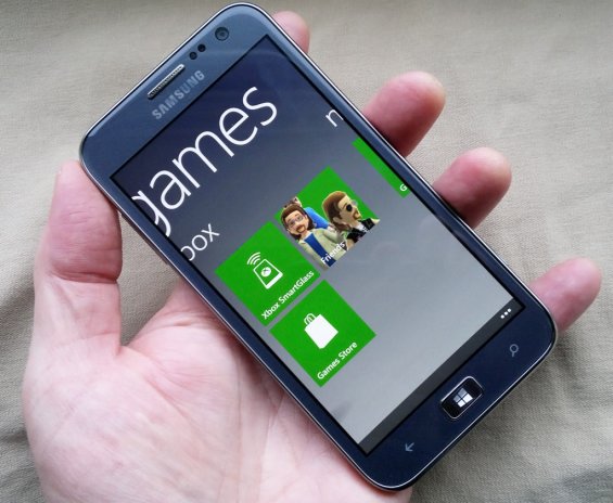 Смартфон Samsung ATIV S - дисплей