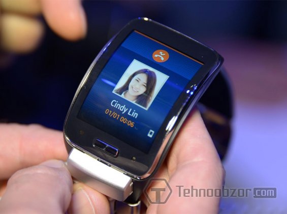 Умные часы Samsung Gear S