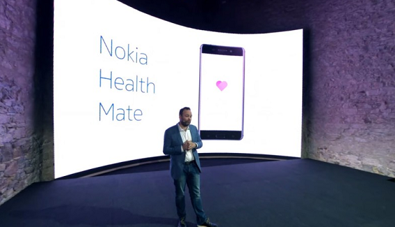 Вице-президент Nokia Digital Health Седрик Хатчингс выступает