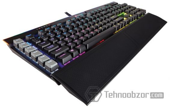 Внешний вид Corsair K95 RGB Platinum