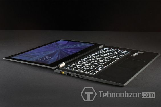 Lenovo Yoga Book в разложенном виде