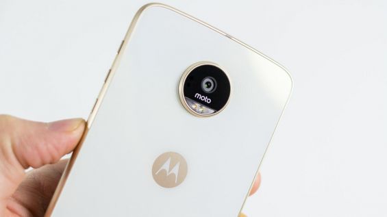 Объектив Moto Z Play для симок