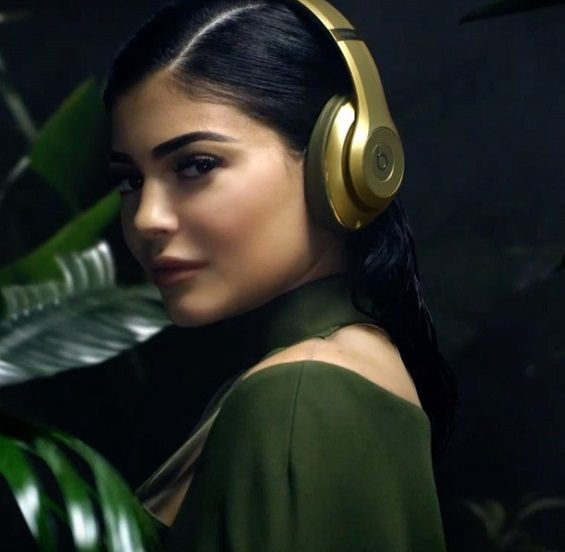 Наушники Powerbeats3 от Beats By Dre x Balmain