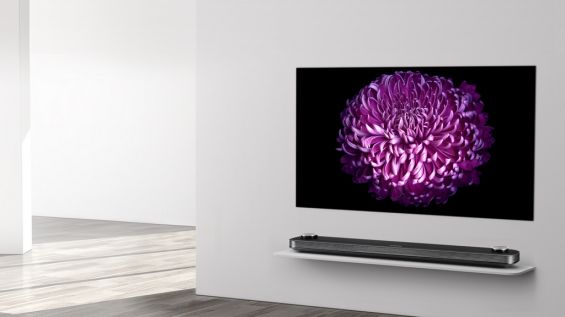 Установленный телевизор LG OLED65W7V