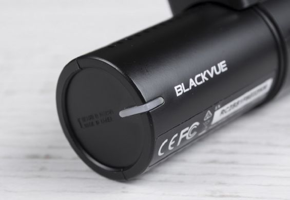 Боковая грань задней камеры BlackVue DR650S-2CH