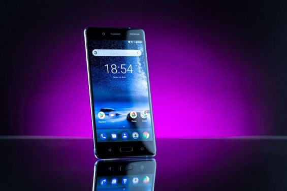 Главное меню смартфона Nokia 8