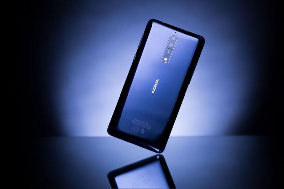 Задняя крышка телефона Nokia 8