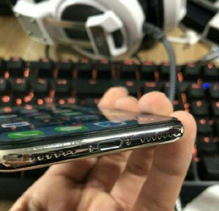 Потёторсти на корпусе iPhone X