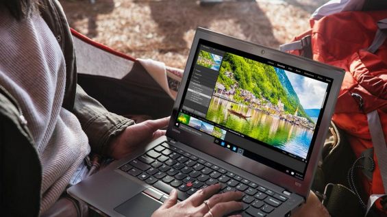 Ноутбук Lenovo ThinkPad X270 в рабочем состоянии