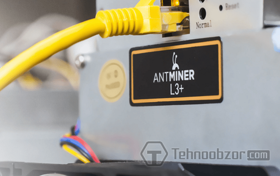 Antminer L3+ подключён