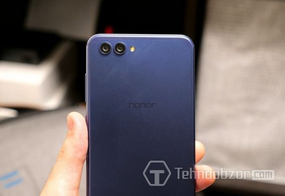 Основная двойная камера Huawei Honor View 10