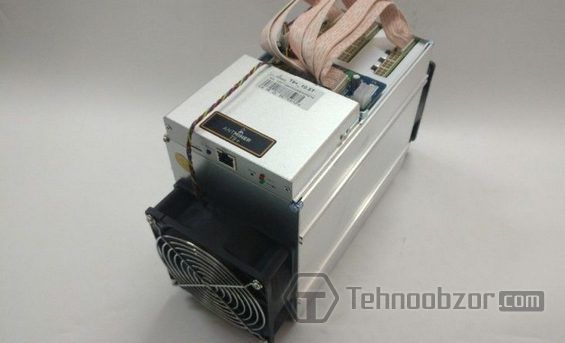 Вид сверху на асик Antminer T9+