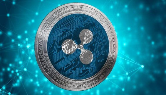 Серо-синяя монета Ripple крупным планом