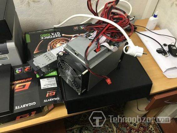 ASIC X11 Miner DR-100 PRO вид сверху