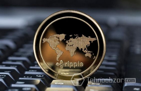 Монета Ripple на кнопках клавиатуры