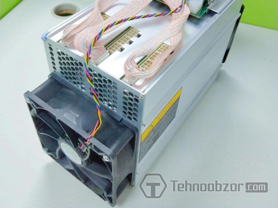 Асик Innosilicon D9 DecredMaster вид сверху