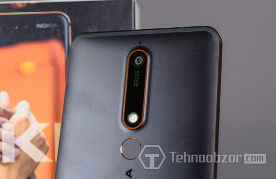 Основной камерный модуль Nokia 6.1