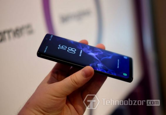 Samsung Galaxy S9+ в рабочем состоянии