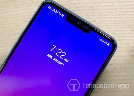 Экран LG G7 ThinQ крупным планом