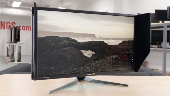 Acer Predator X27 в рабочем состоянии