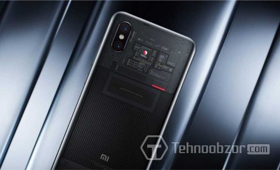 Особый дизайн Xiaomi Mi 8 Explorer Edition