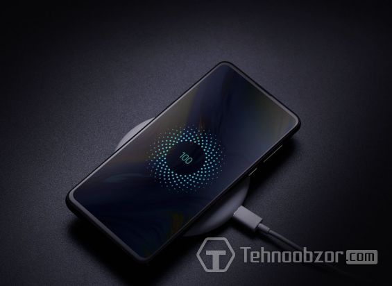 Беспроводная зарядка смартфона Xiaomi Mi Mix 3